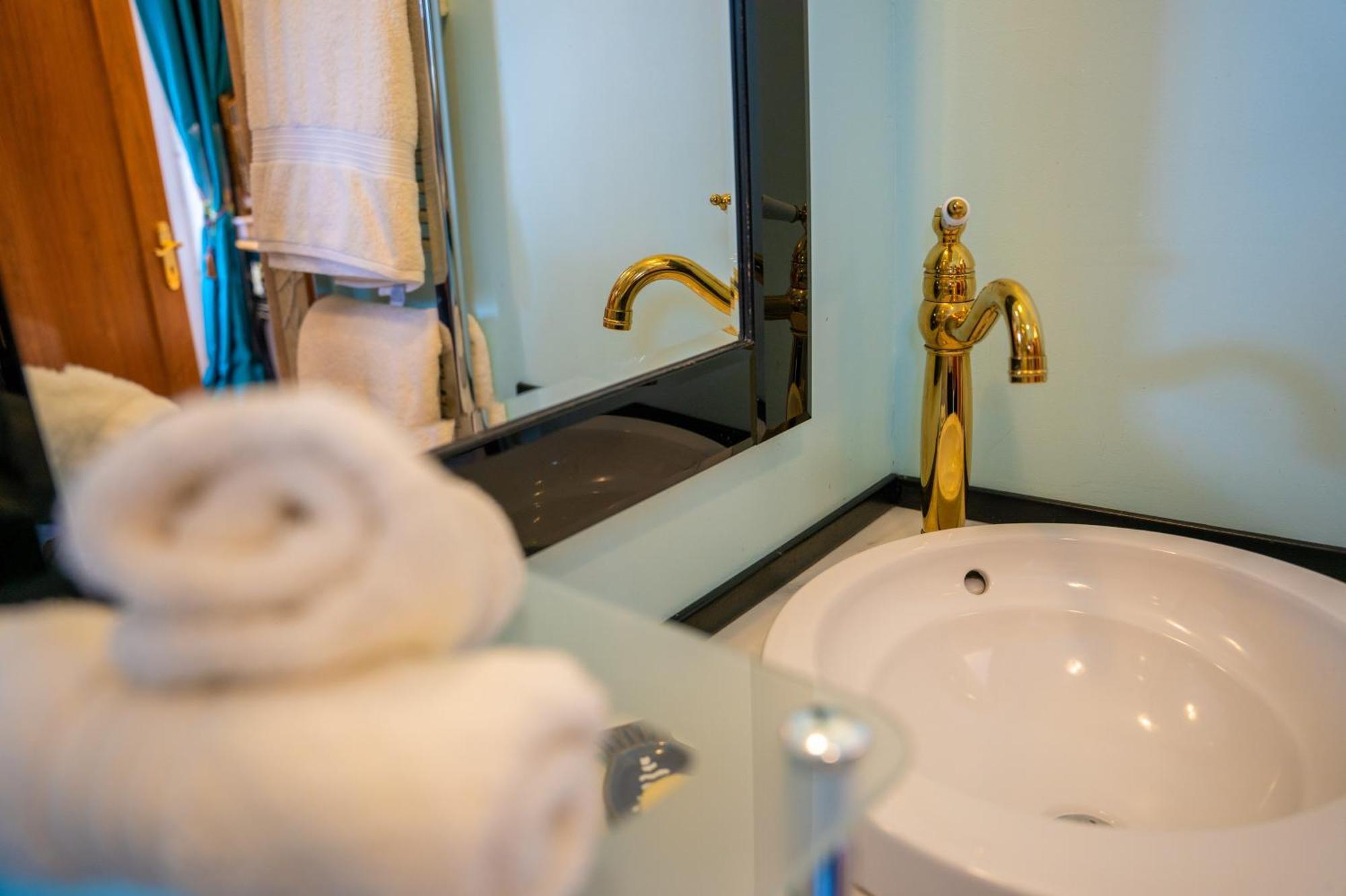 Ferndale Luxury Boutique Bed & Breakfast Keel  Екстериор снимка