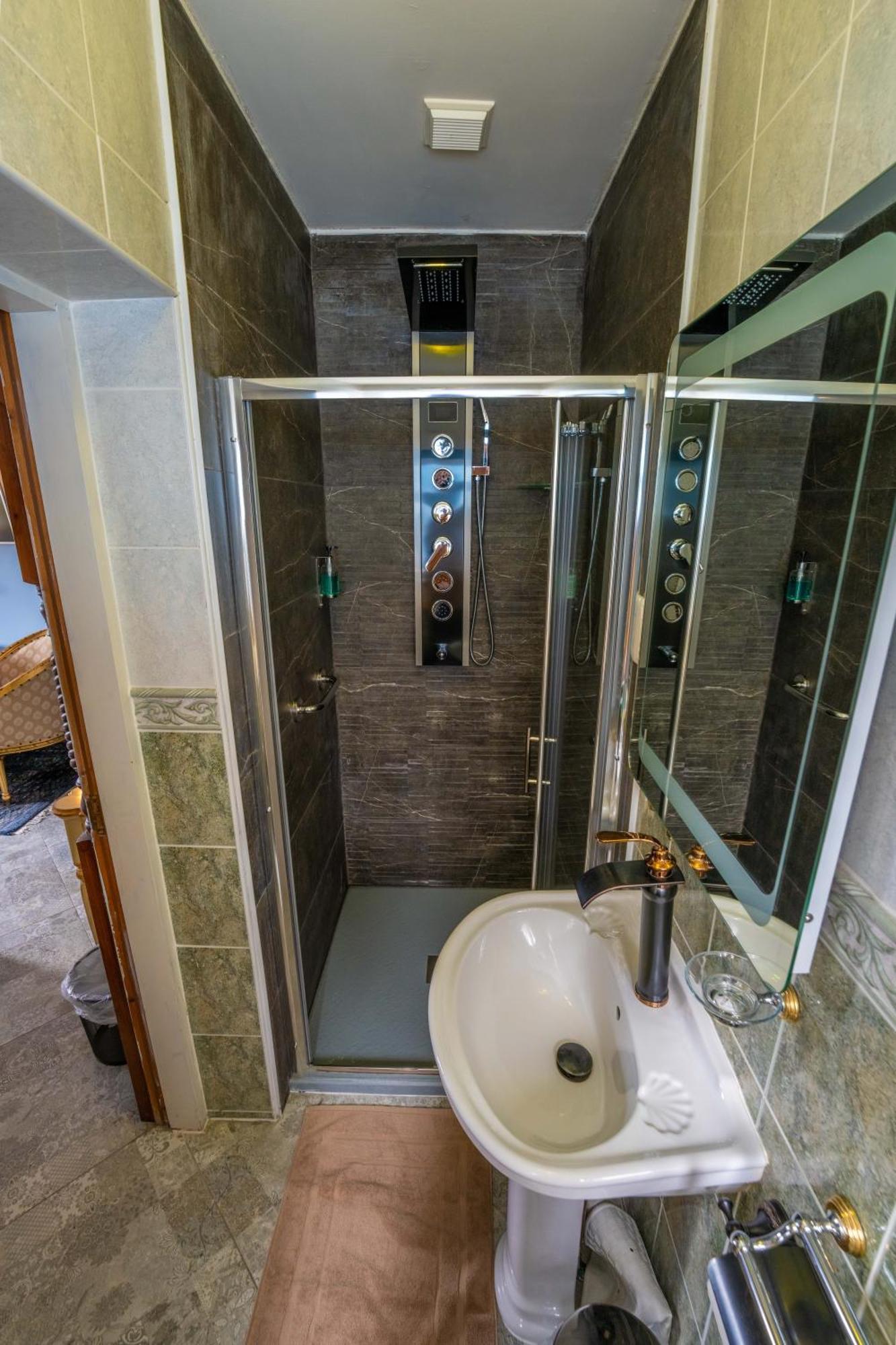 Ferndale Luxury Boutique Bed & Breakfast Keel  Екстериор снимка